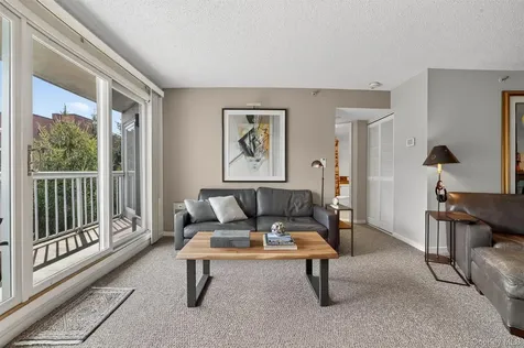 10 Stewart Place White Plains NY 10603