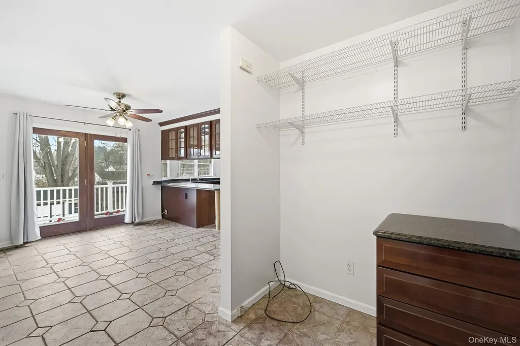 186 Violet Avenue Poughkeepsie NY 12601