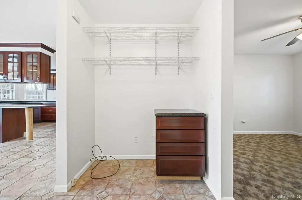 186 Violet Avenue Poughkeepsie NY 12601