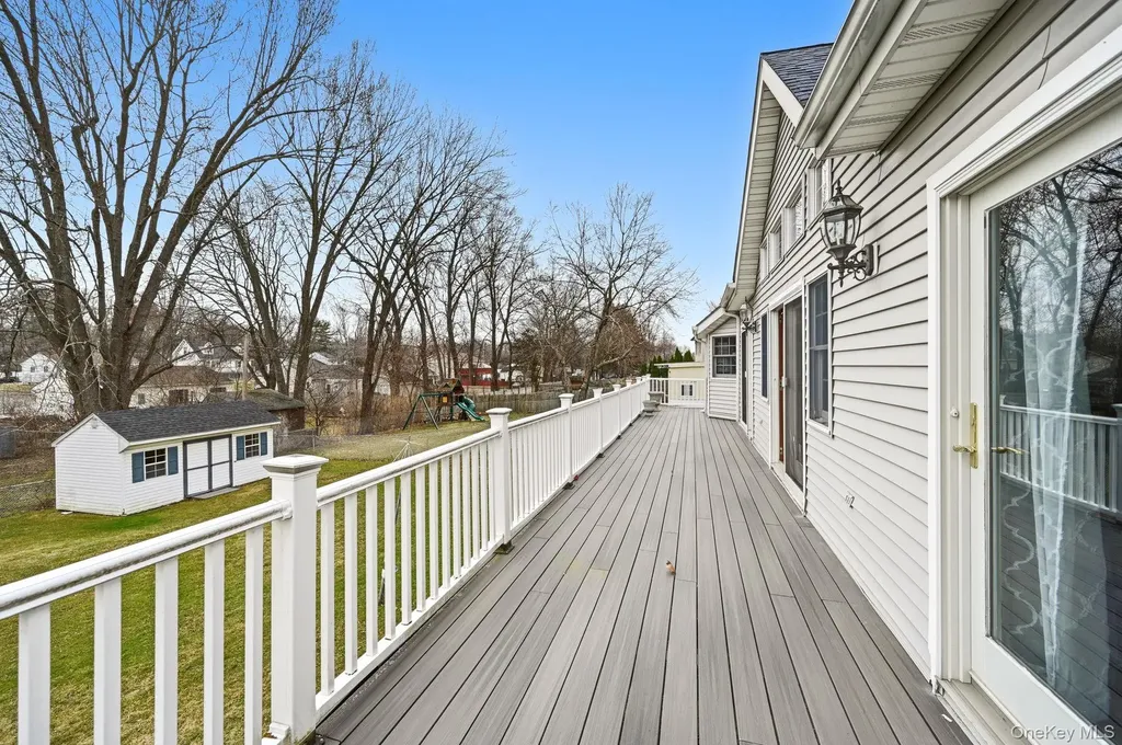 186 Violet Avenue Poughkeepsie NY 12601