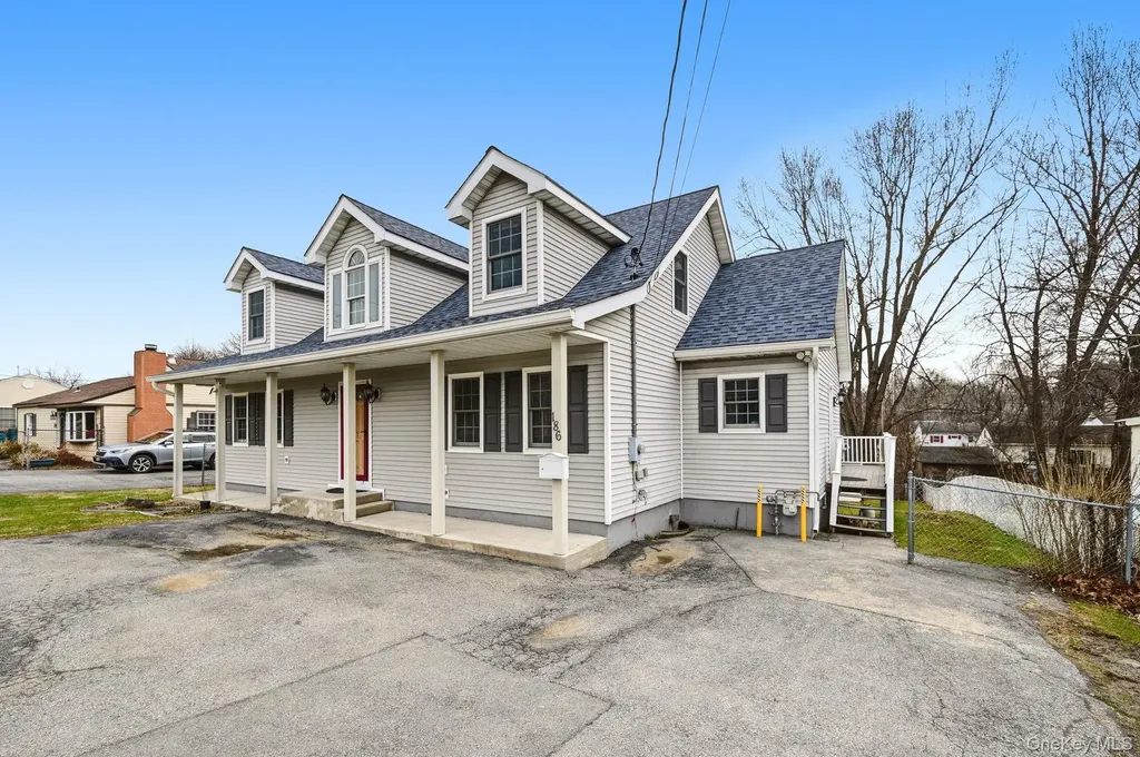 186 Violet Avenue Poughkeepsie NY 12601