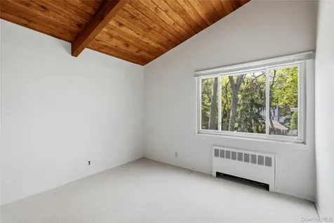 6 Split Oak Drive East Norwich NY 11732
