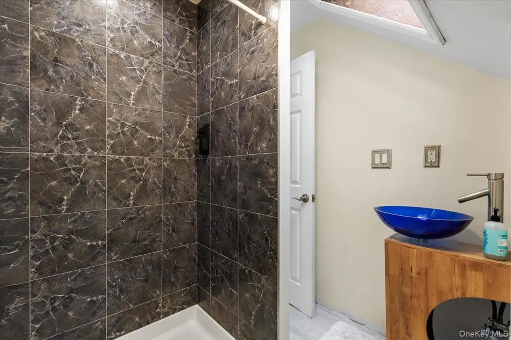 163D Edgwater Bronx NY 10465