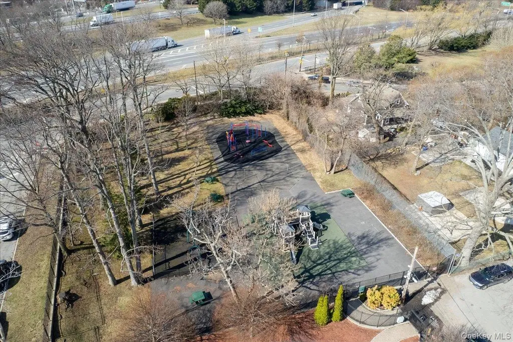 163D Edgwater Bronx NY 10465
