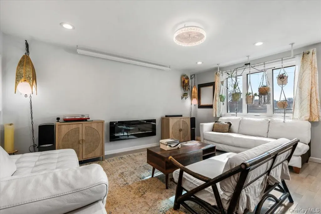 163D Edgwater Bronx NY 10465