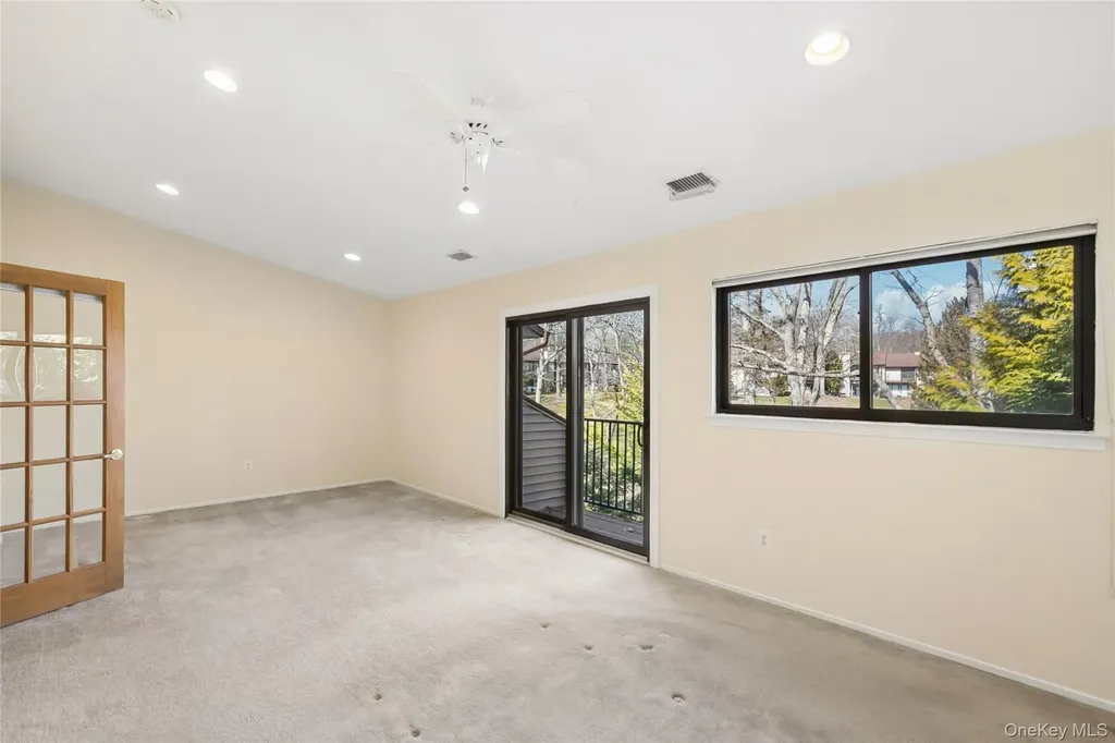 87 Northgate Circle Melville NY 11747