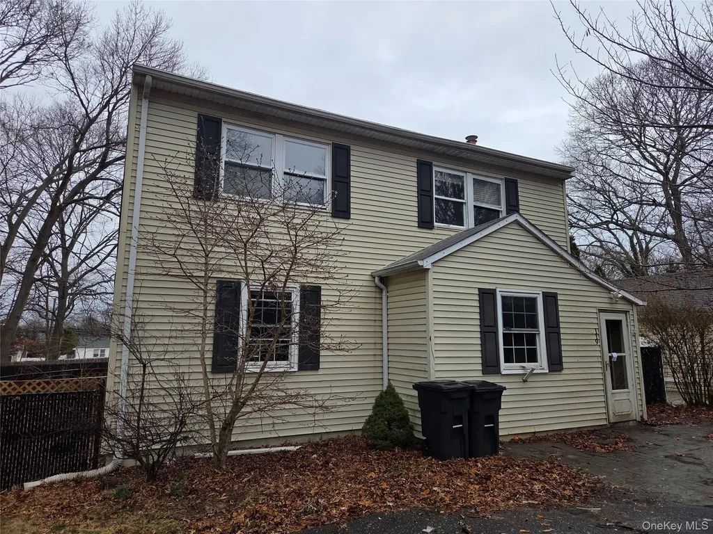 119 Cedar Street Centereach NY 11720