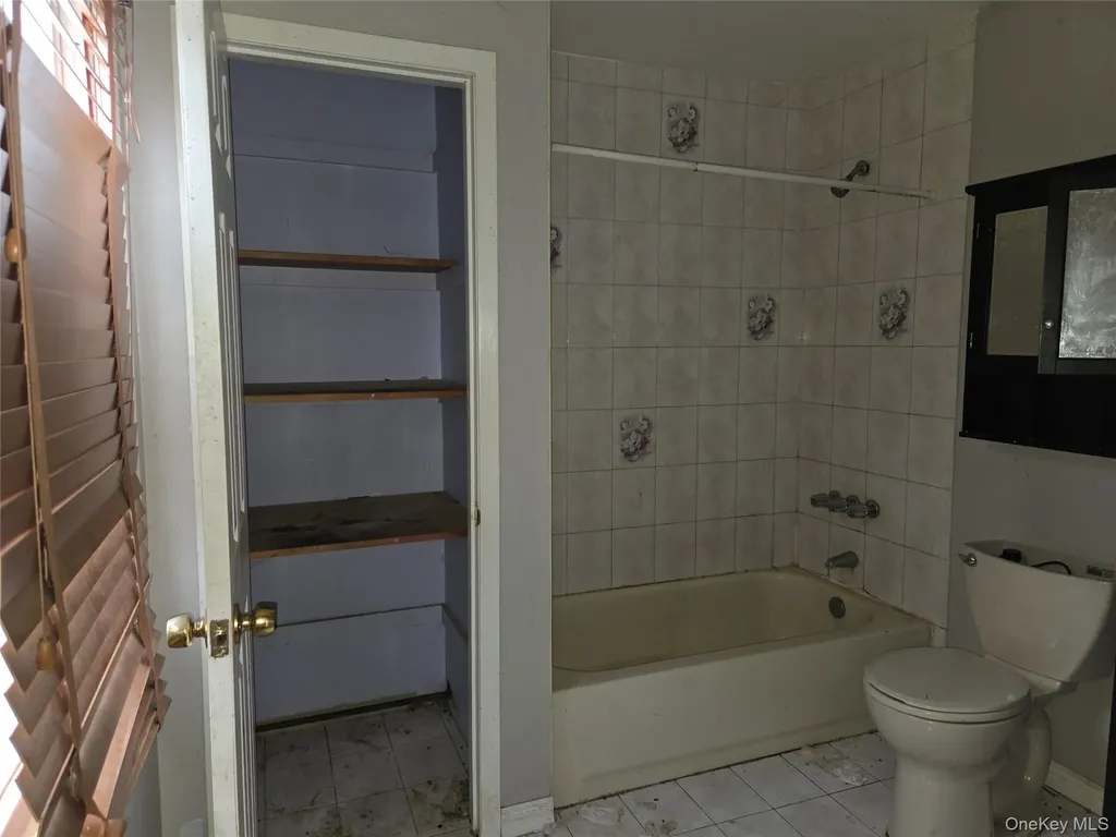 119 Cedar Street Centereach NY 11720