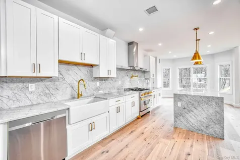 58 Wildwood Drive Rock Tavern NY 12575