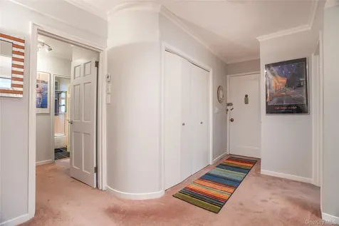 35 Rockledge Road Hartsdale NY 10530