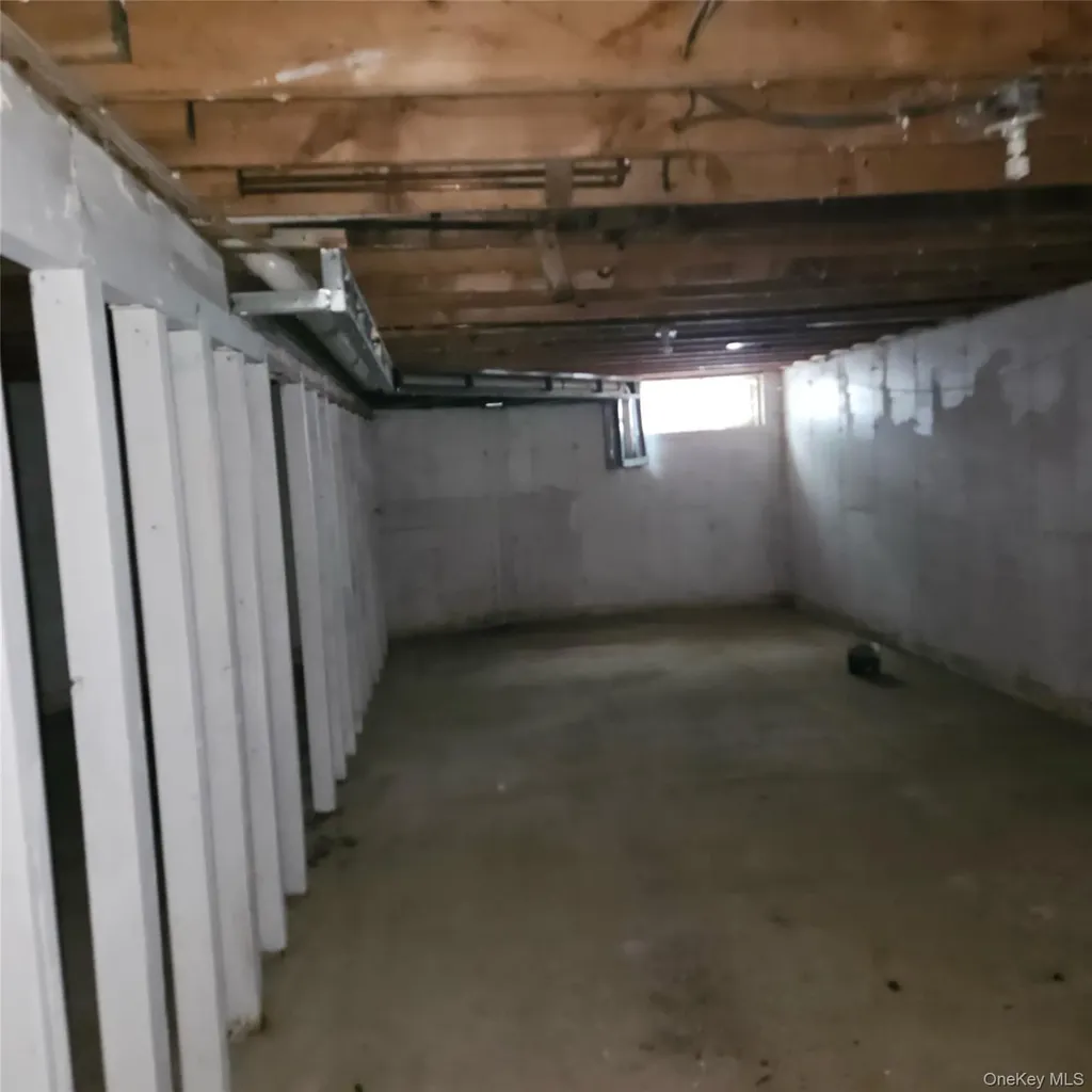 1754 Givan Avenue Bronx NY 10469