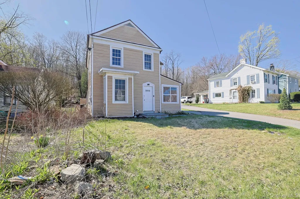 1666 Main Street Pleasant Valley NY 12569