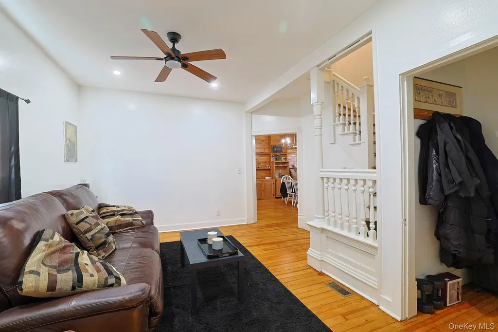 1666 Main Street Pleasant Valley NY 12569