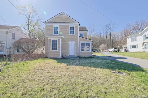 1666 Main Street Pleasant Valley NY 12569