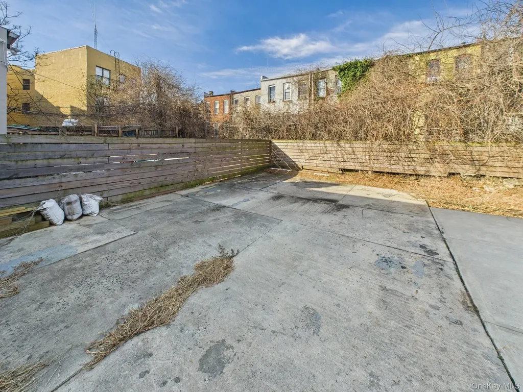 682 Hendrix Street Brooklyn NY 11207