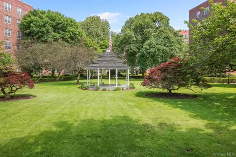 230 Pelham Road New Rochelle NY 10805