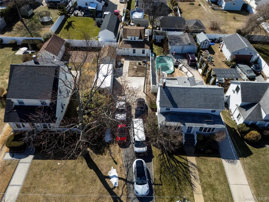 237 Porterfield Place Freeport NY 11520