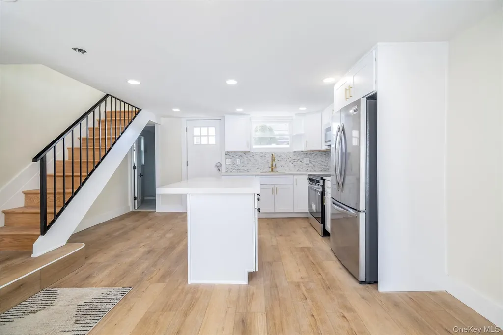 237 Porterfield Place Freeport NY 11520
