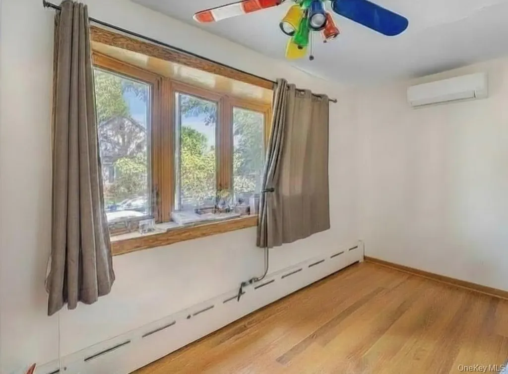 4012 166th Street Flushing NY 11358