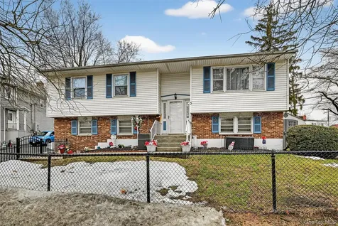 3 Samsondale Avenue West Haverstraw NY 10993