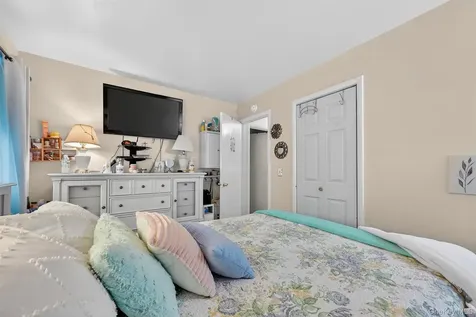 3 Samsondale Avenue West Haverstraw NY 10993