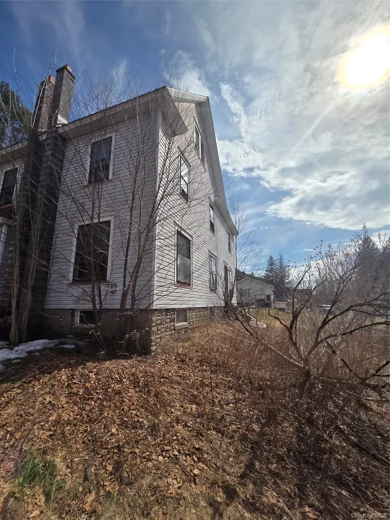 24669 State Highway 97 Hancock NY 13783