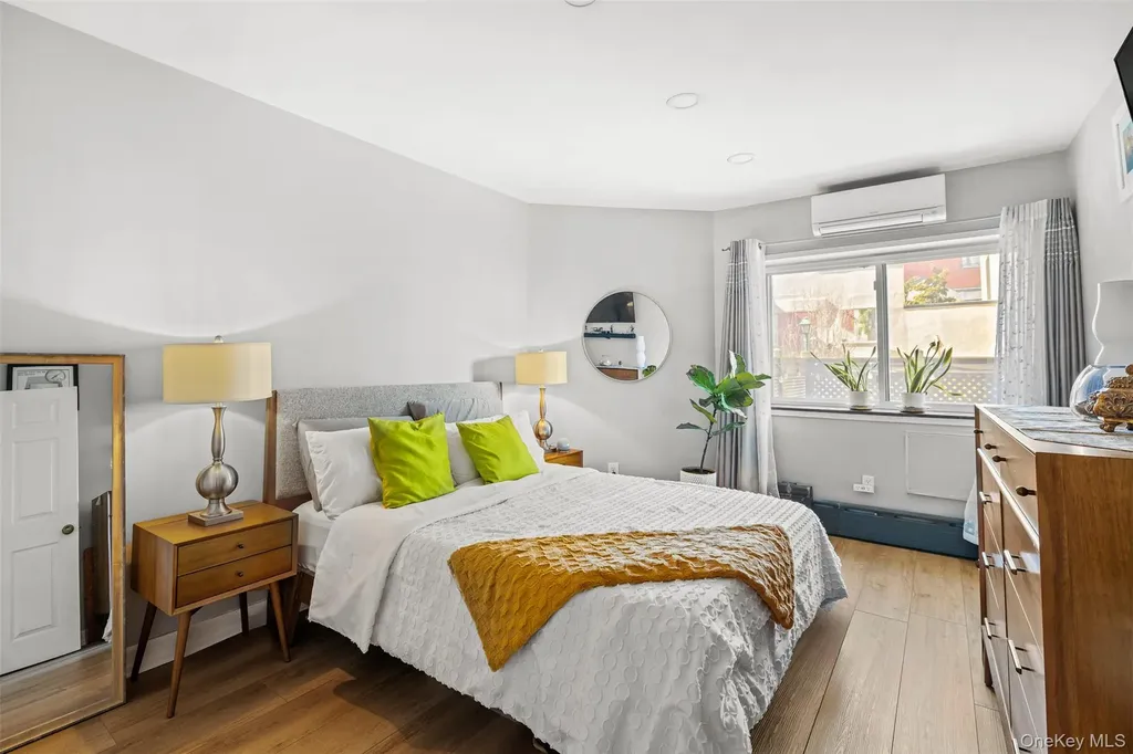 61-20 71 Avenue Ridgewood NY 11385