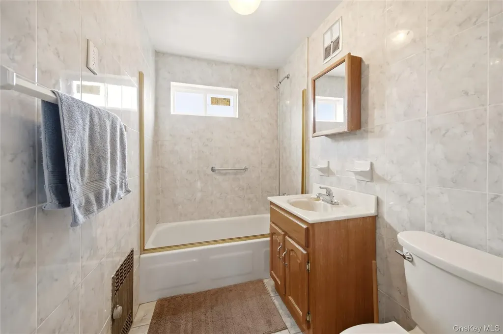28 Glen Road Yonkers NY 10704