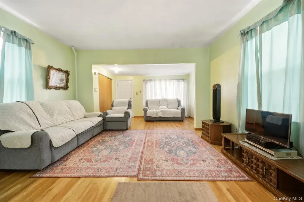 28 Glen Road Yonkers NY 10704