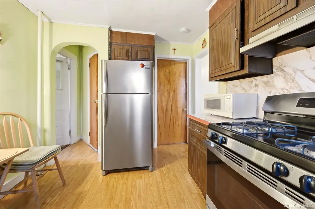 28 Glen Road Yonkers NY 10704