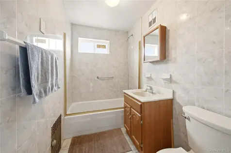 28 Glen Road Yonkers NY 10704