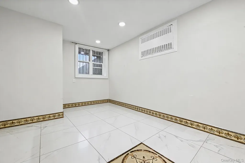 155-17 65th Avenue Flushing NY 11367