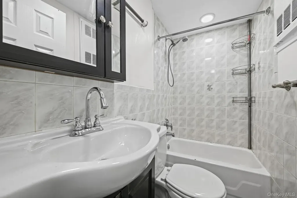 155-17 65th Avenue Flushing NY 11367