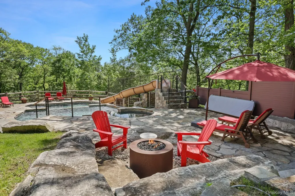 24 Jackson Road Mahopac NY 10541