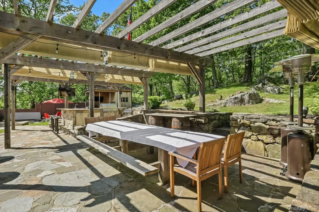 24 Jackson Road Mahopac NY 10541