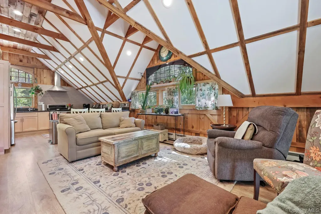 24 Jackson Road Mahopac NY 10541