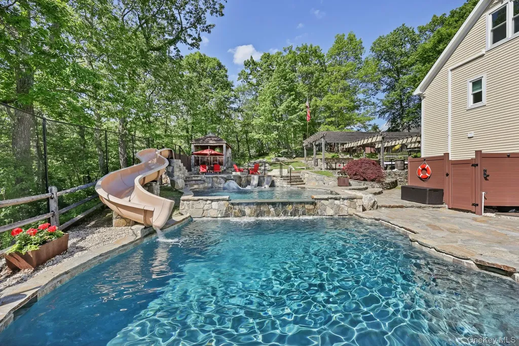 24 Jackson Road Mahopac NY 10541