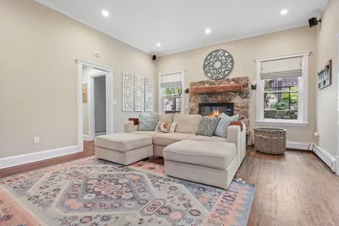 24 Jackson Road Mahopac NY 10541
