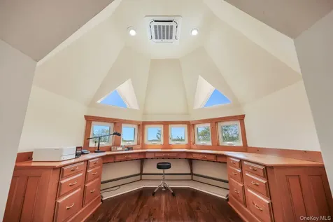 24 Jackson Road Mahopac NY 10541