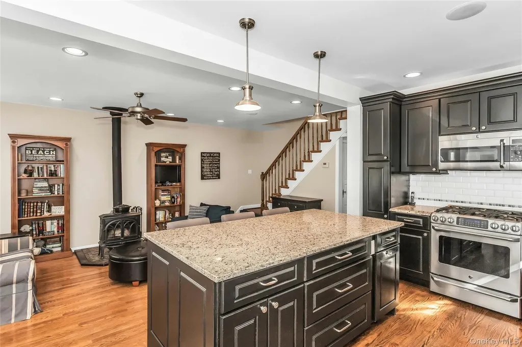 2108 Bay Boulevard Atlantic Beach NY 11509