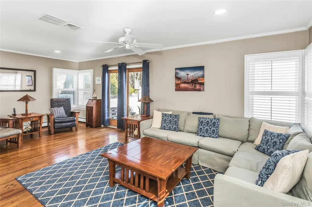 2108 Bay Boulevard Atlantic Beach NY 11509