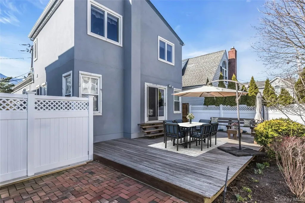 2108 Bay Boulevard Atlantic Beach NY 11509
