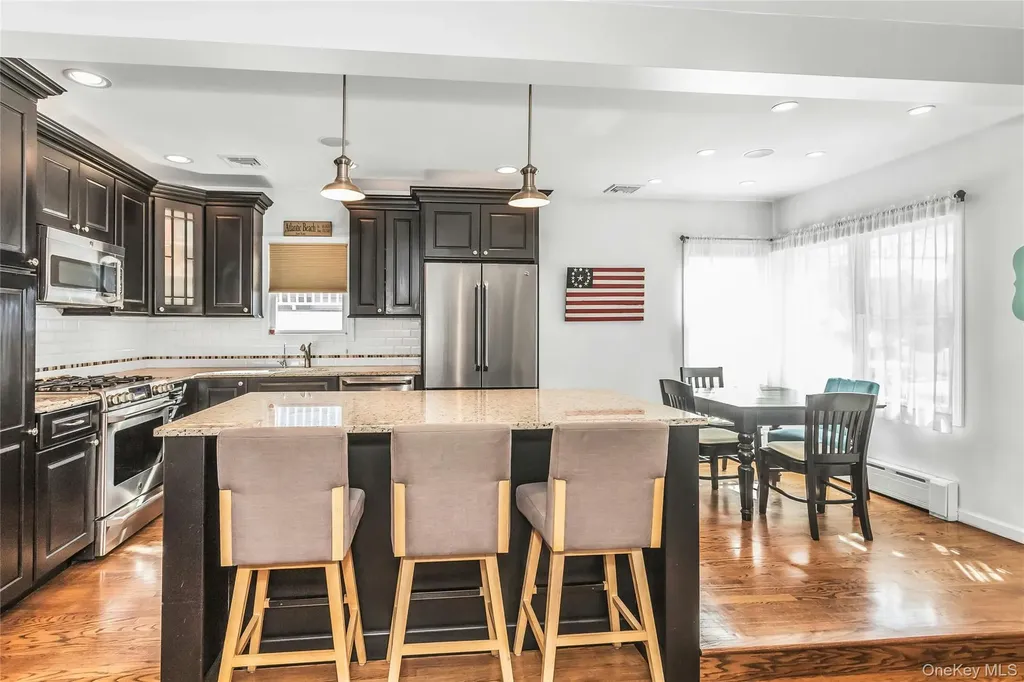 2108 Bay Boulevard Atlantic Beach NY 11509