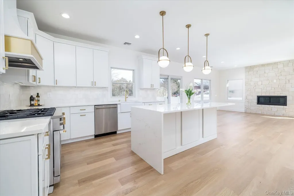 8 Van Cott Place North Bellmore NY 11710