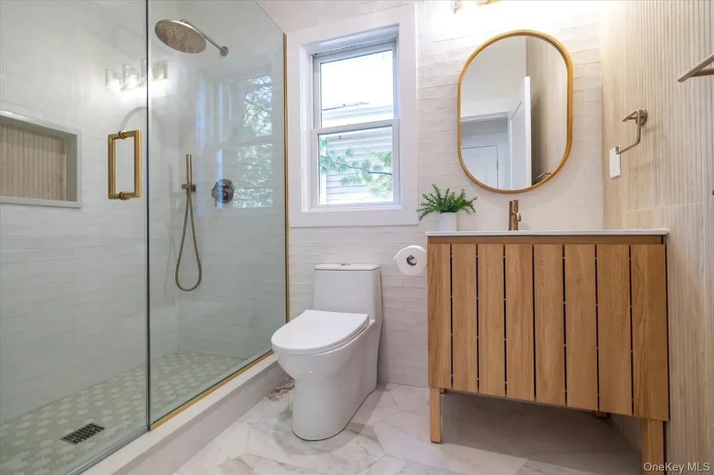 8 Van Cott Place North Bellmore NY 11710