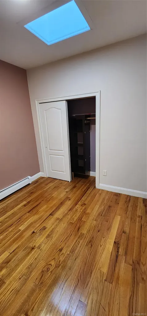 88 Hemlock Brooklyn NY 11208