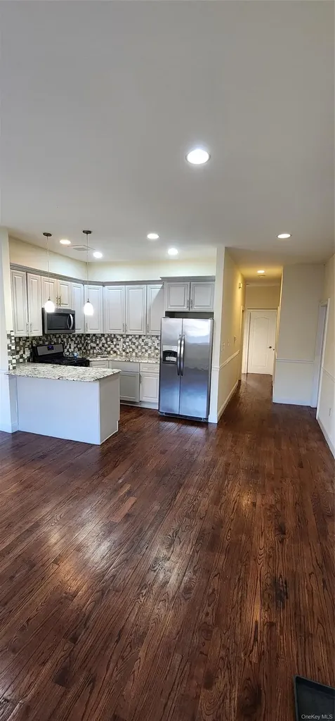 88 Hemlock Brooklyn NY 11208