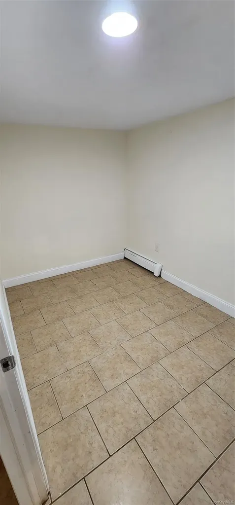 88 Hemlock Brooklyn NY 11208