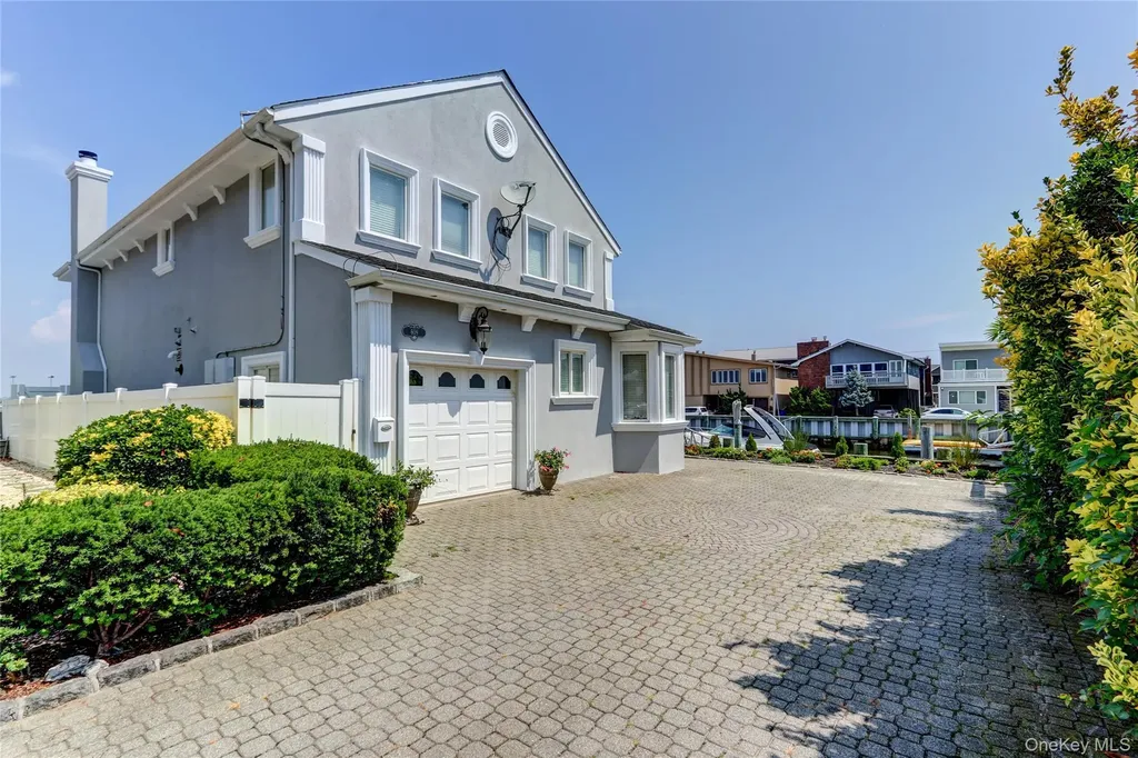 609 E Bay Drive Long Beach NY 11561