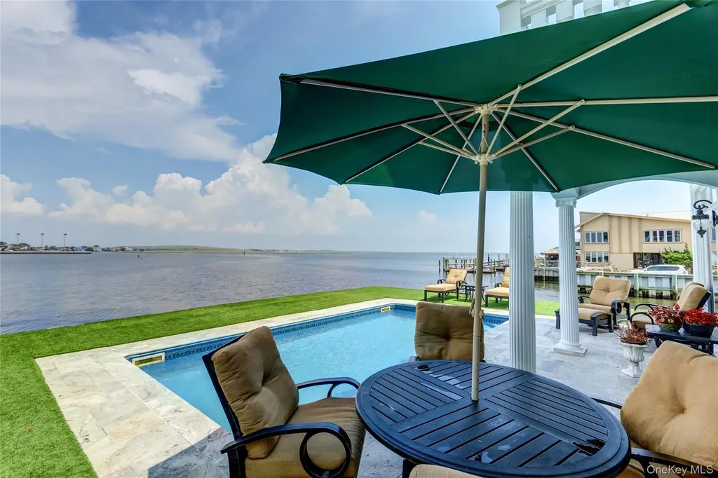 609 E Bay Drive Long Beach NY 11561